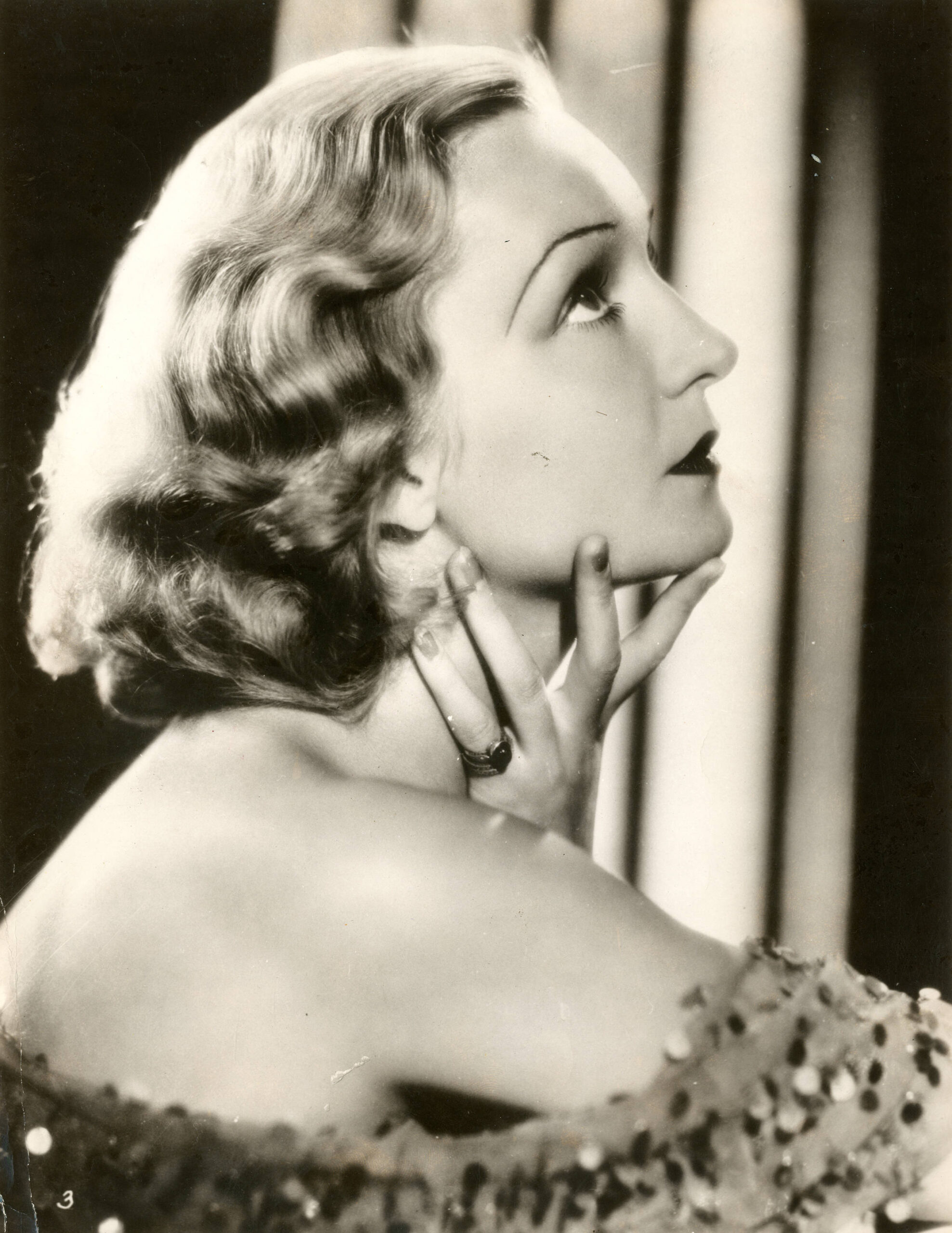Florence Desmond close-up
